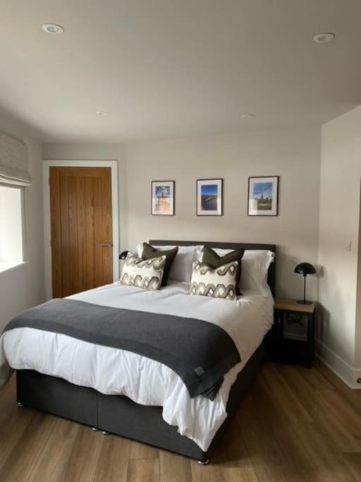 New Modern Studio Apartment Near To City Centre 索尔兹伯里 外观 照片